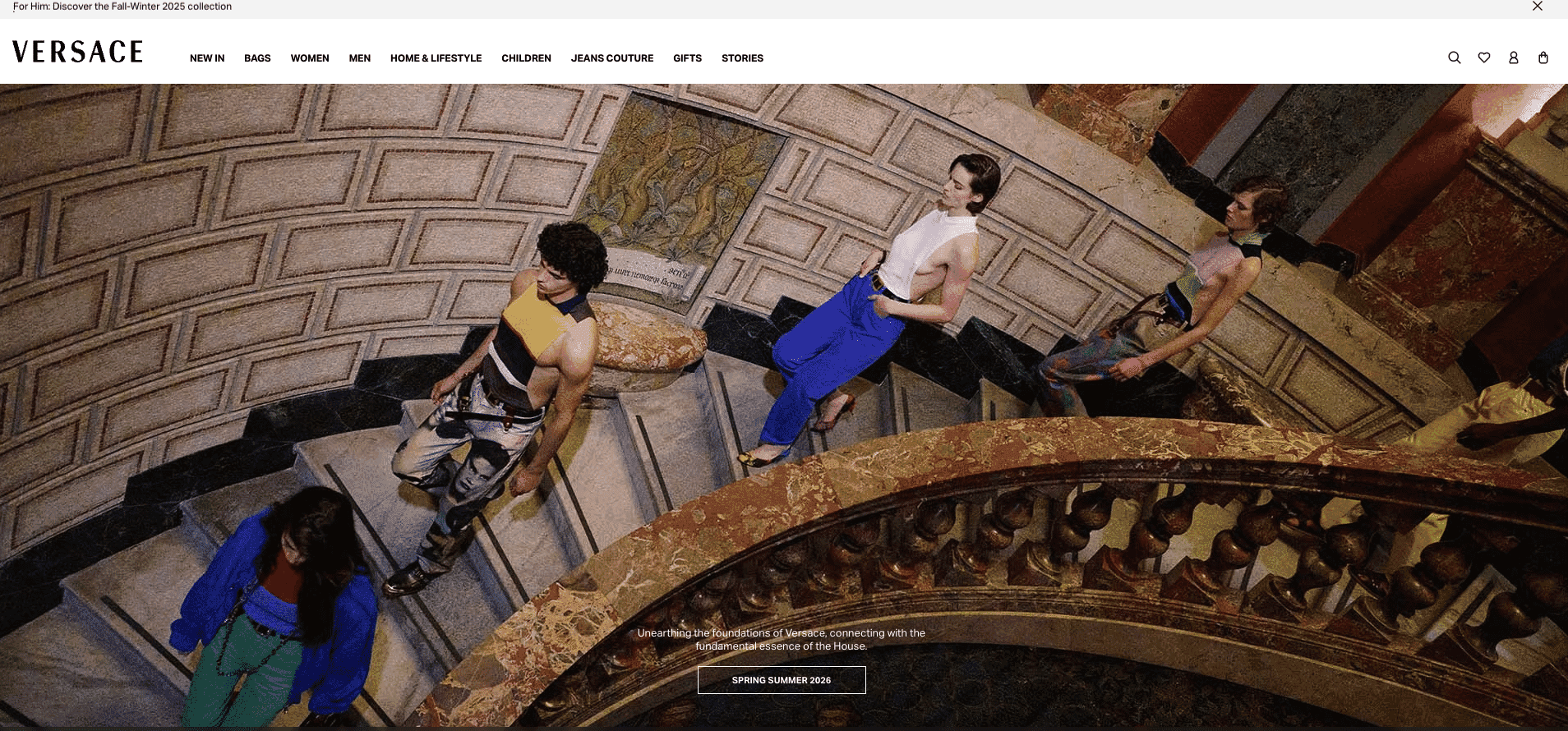 Versace: A High-Fashion E-commerce Experience